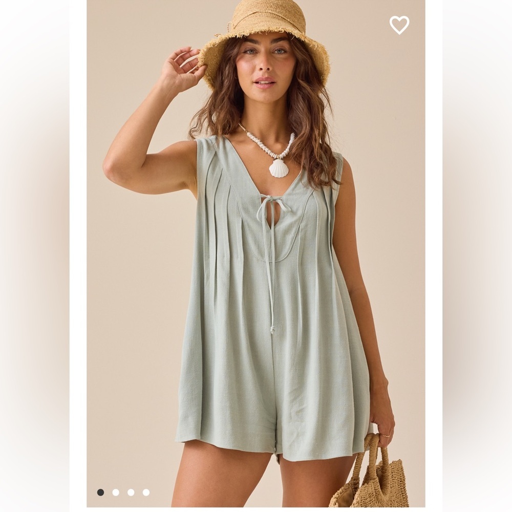 New with tags Altar’d state evie linen romper